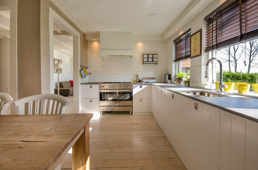 cropped-kitchen-stove-sink-kitchen-counter-349749-1.jpeg